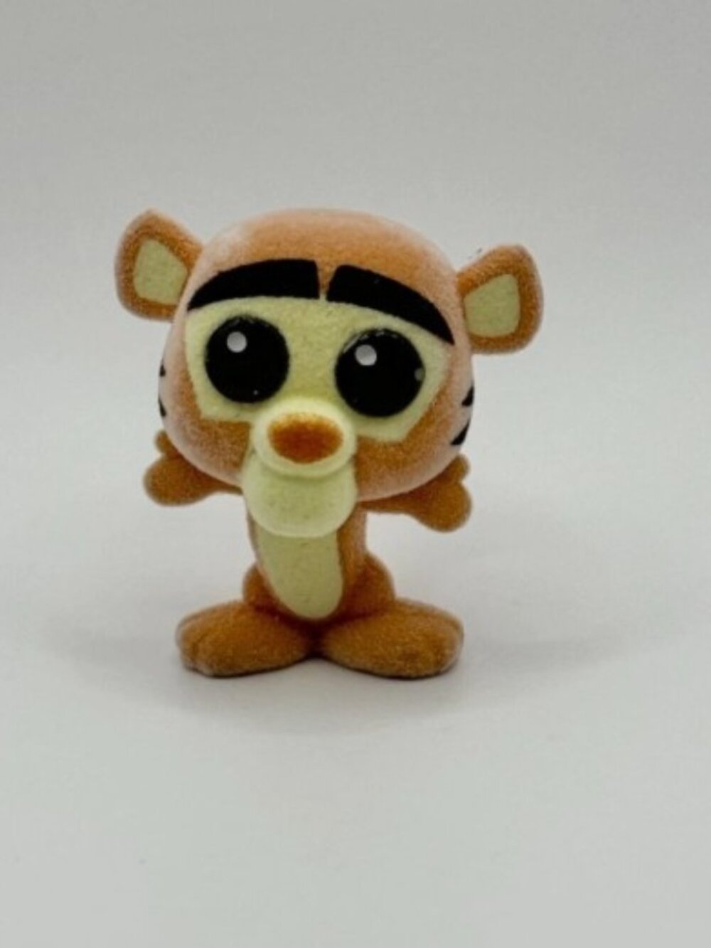 ULTRA RARE Series 6 Flocked Tigger Winnie the Pooh Disney Doorables